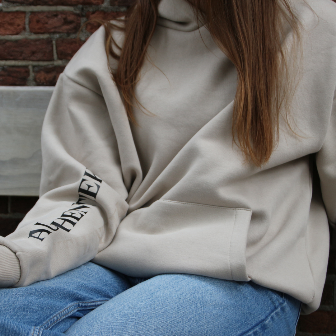 Oversized hoodie met authentiek design op de rechtermouw, unisex, katoen, gerecycled polyester, beige