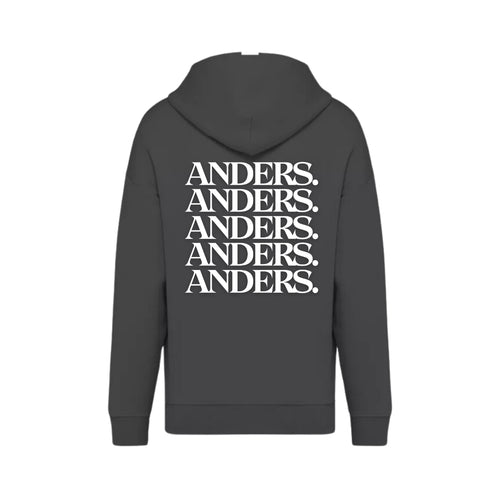 Grijze oversized hoodie van dikke stof van het merk FAEROS. Print op de achterkant heeft 5x het woord ANDERS.