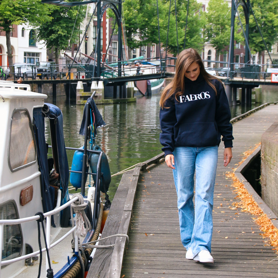 BRAND BASIC - oversized hoodie (met logo)